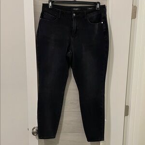 Judy Blue Women's Dark Black Skinny Jeans